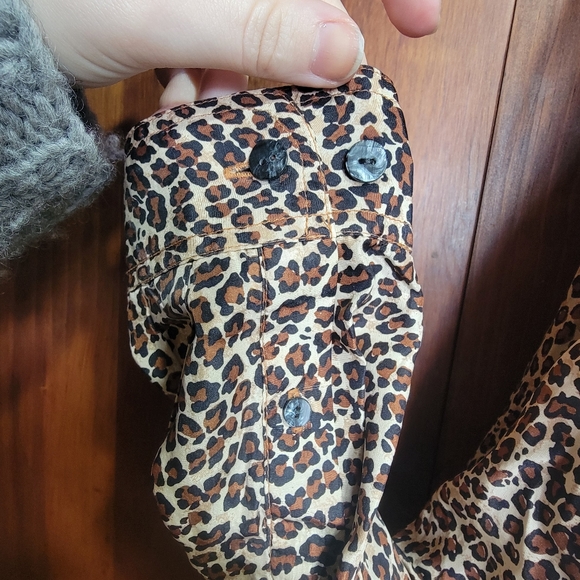 100% Silk Leopard Print Button Down Shirt by Cote de France - Large - Pockets - Picture 8 of 9